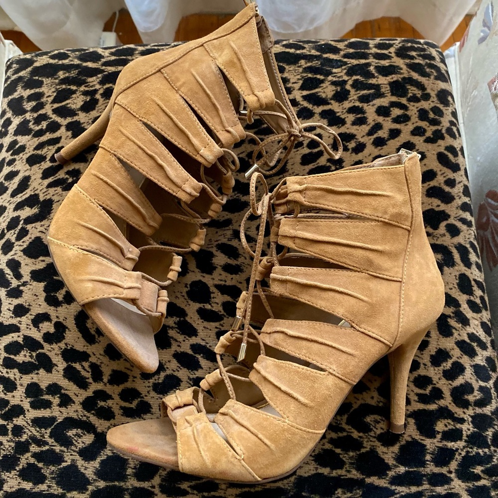 Jessica Simpson caged light brown suede heels size 7.5